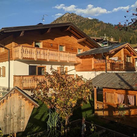 Appartement Ciasa Giorgina à Pozza di Fassa Extérieur photo